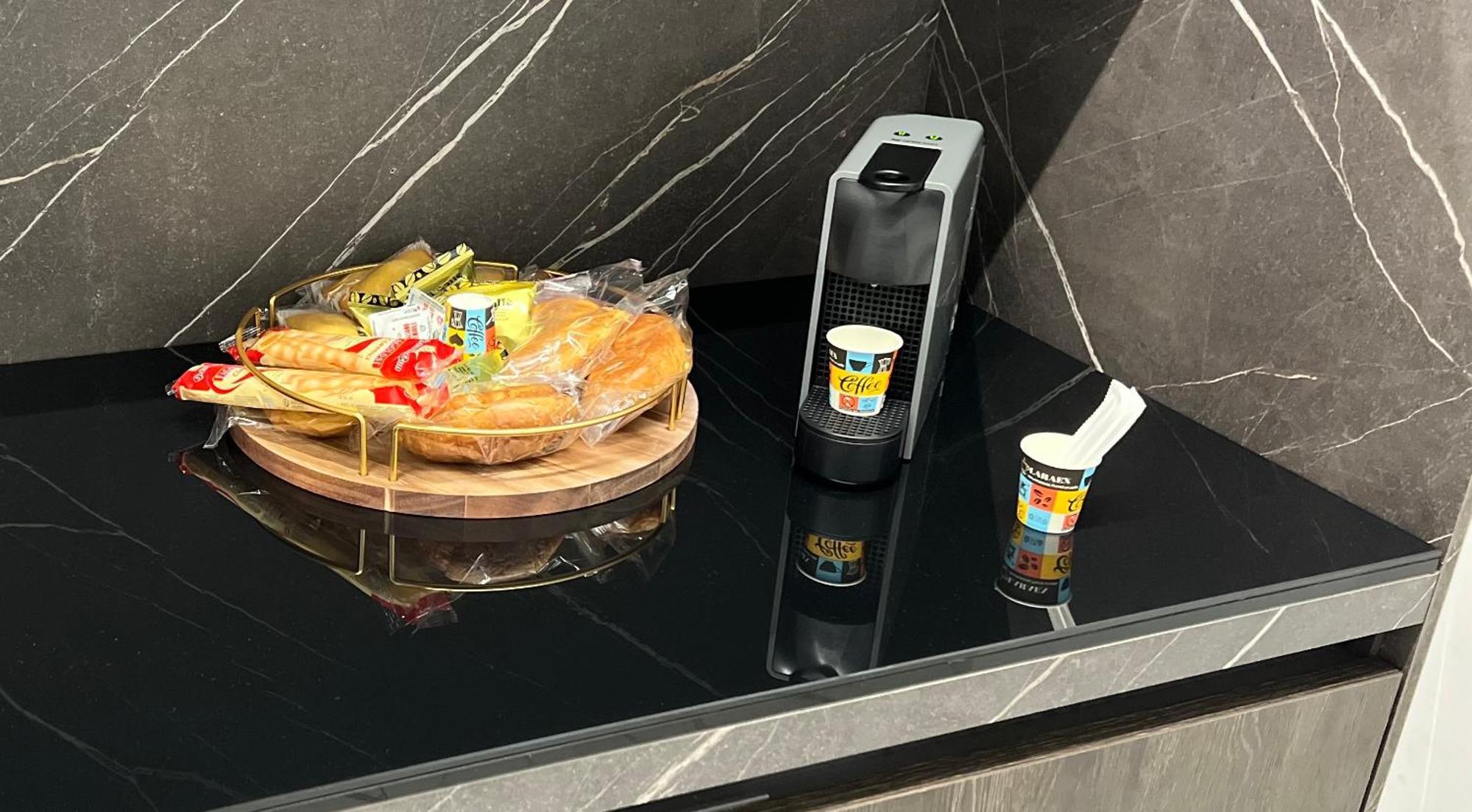 Lagi Suites Неаполь Экстерьер фото